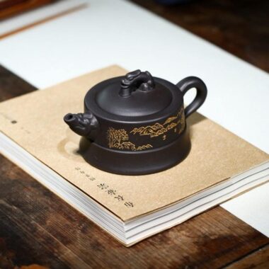 Yixing Zisha Teapot [Long Ting] (Wujin Ni – 225ml)