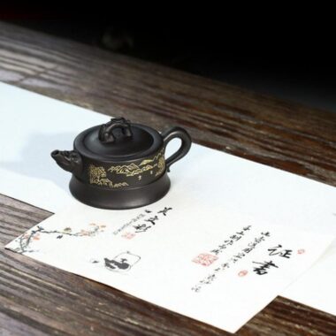 Yixing Zisha Teapot [Long Ting] (Wujin Ni – 225ml)