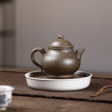 Yixing Zisha Teapot [Long Yun Pan Hu] (Long Bei Qing – 260ml)
