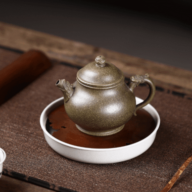 Yixing Zisha Teapot [Long Yun Pan Hu] (Long Bei Qing – 260ml)