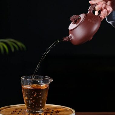 Yixing Zisha Teapot [Longxi Shi Piao] (Zi Ni – 250ml)