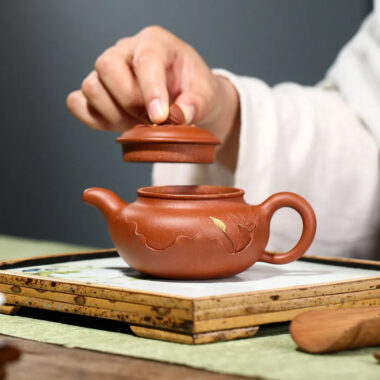Yixing Zisha Teapot [Lotus Antique] (Jiang Po Ni – 200ml)