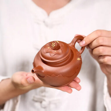 Yixing Zisha Teapot [Lotus Duo Zhi] (Hong Jiang Po Ni – 280ml)