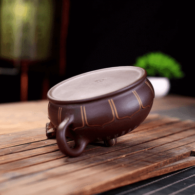 Yixing Zisha Teapot [Lotus] (Lao Zi Ni – 320ml)