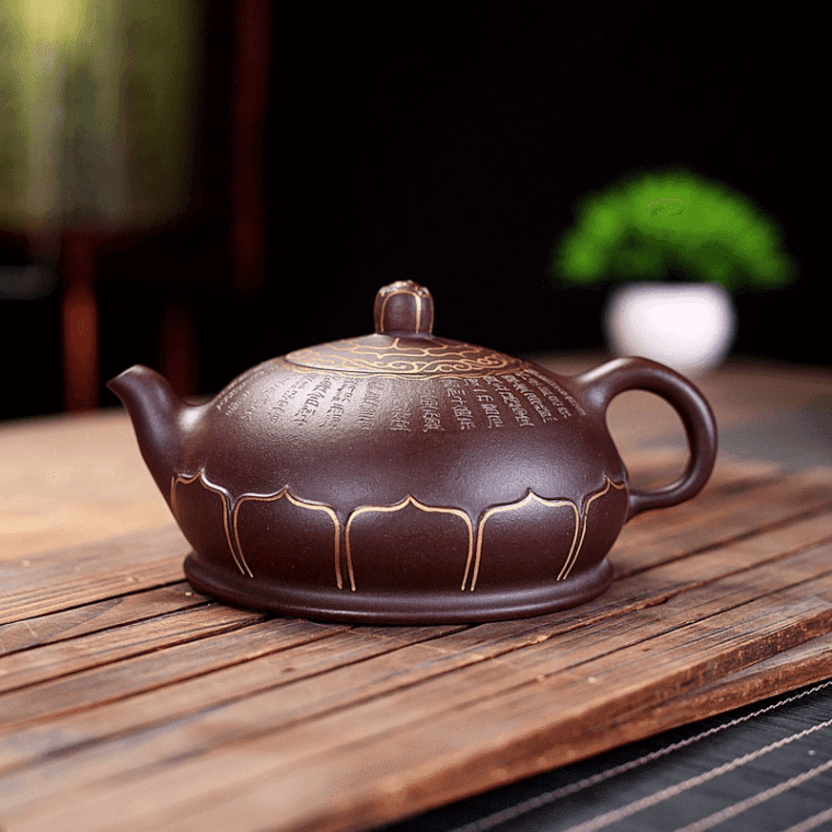 Yixing Zisha Teapot [Lotus] (Lao Zi Ni – 320ml)