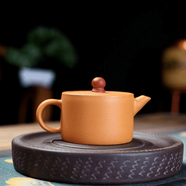 Yixing Zisha Teapot [Lucky] (Huangjin Duan Ni – 150ml)