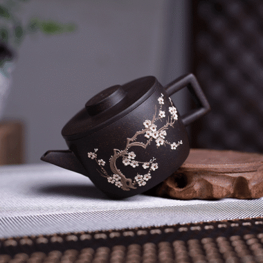 Yixing Zisha Teapot [Meixiang Han Wa] (Hei Jin Sha – 180ml)