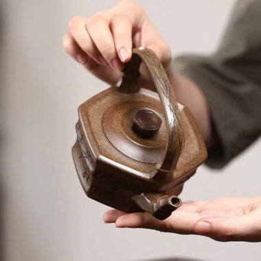 Yixing Zisha Teapot [Ming Lin Junzi] (Cheng Xiang Ni – 280ml)