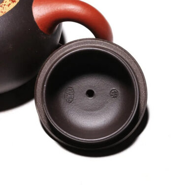 Yixing Zisha Teapot [Moon Xishi] (Hei Ni/Jiao Ni – 330ml)