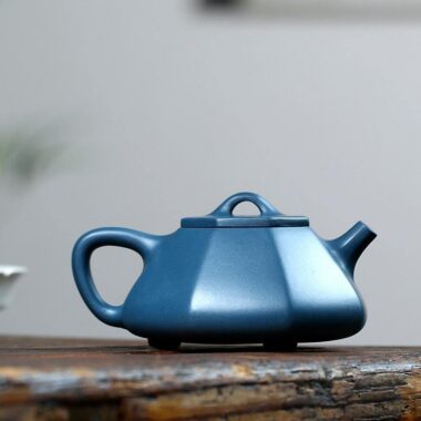 Yixing Zisha Teapot [Octagonal Shi Piao] (Tian Qing Ni – 200ml)
