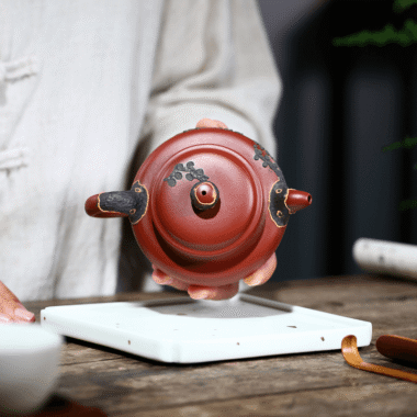 Yixing Zisha Teapot [Pine Needle Antique] (Dahongpao – 200ml)