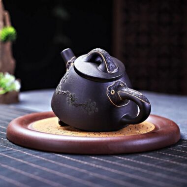 Yixing Zisha Teapot [Pine Needle Lord Shi Piao] (Hei Ni – 190ml)