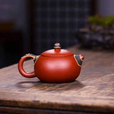 Yixing Zisha Teapot [Pine Needle Xishi] (Dahongpao – 260ml)