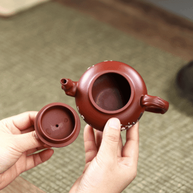 Yixing Zisha Teapot [Plum Bao Chun] (Dahongpao – 220ml)