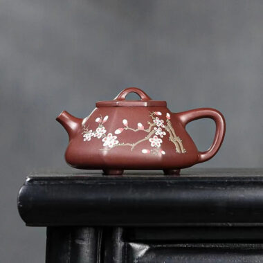 Yixing Zisha Teapot [Plum Blossom Bafang Shi Piao] (Zi Zhu Ni – 180ml)