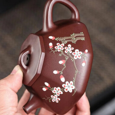 Yixing Zisha Teapot [Plum Blossom Bafang Shi Piao] (Zi Zhu Ni – 180ml)