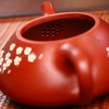 Yixing Zisha Teapot [Plum Blossom Jingzhou Shi Piao] (Dahongpao – 180ml)