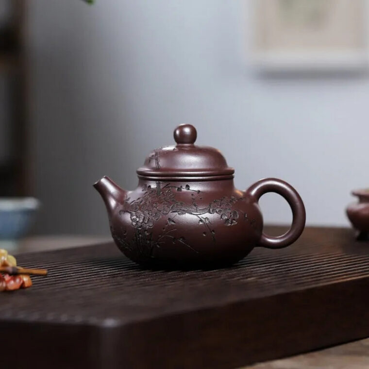 Yixing Zisha Teapot [Plum Rong Tian] (Zi Jia Ni – 270ml)
