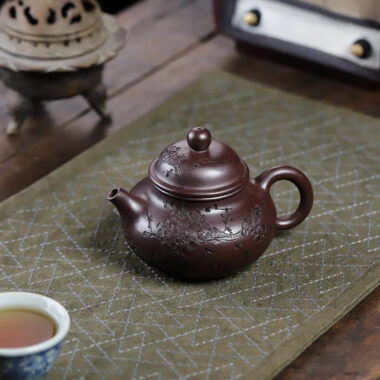 Yixing Zisha Teapot [Plum Rong Tian] (Zi Jia Ni – 270ml)