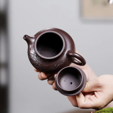 Yixing Zisha Teapot [Plum Rong Tian] (Zi Jia Ni – 270ml)