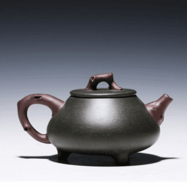 Yixing Zisha Teapot [Plum Shi Piao] (Lu Ni – 300ml)