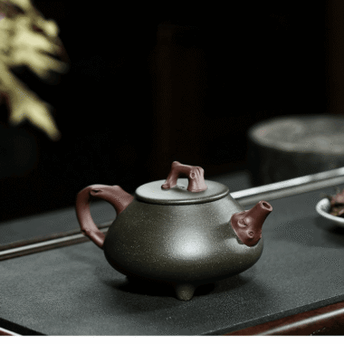 Yixing Zisha Teapot [Plum Shi Piao] (Lu Ni – 300ml)