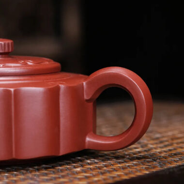Yixing Zisha Teapot [Plum Zhoupan] (Dahongpao – 260ml)