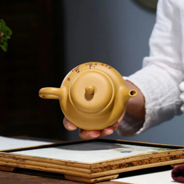 Yixing Zisha Teapot [Qingxin Qiushui] (Huangjin Duan Ni – 250ml)