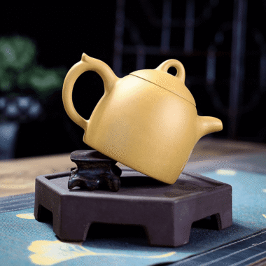 Yixing Zisha Teapot [Qinqu Qinquan] (Huangjin Duan Ni – 310ml)