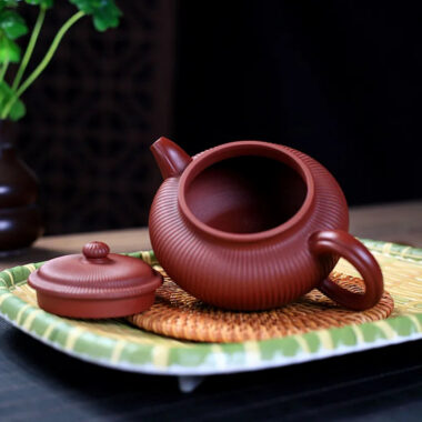 Yixing Zisha Teapot [Ribbed Antique] (Dahongpao – 280ml)