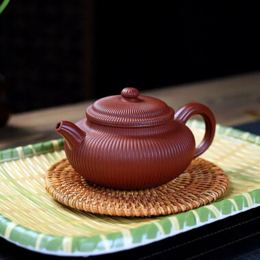 Yixing Zisha Teapot [Ribbed Antique] (Dahongpao – 280ml)