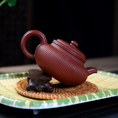 Yixing Zisha Teapot [Ribbed Antique] (Dahongpao – 280ml)