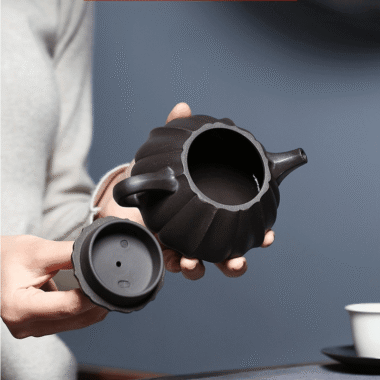 Yixing Zisha Teapot [Ribbed Shi Piao] (Shi Huang – 270ml)