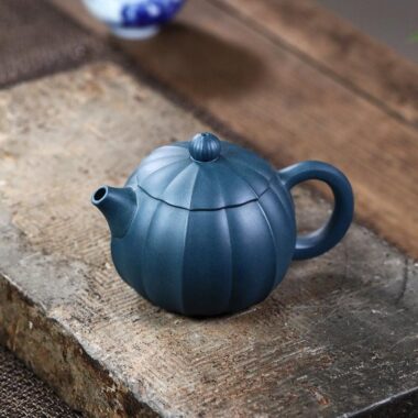 Yixing Zisha Teapot [Ribbed Xishi] (Tian Qing Ni – 280ml)