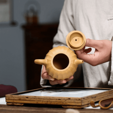 Yixing Zisha Teapot [Ribbed Yuli] (Huangjin Duan Ni – 240ml)