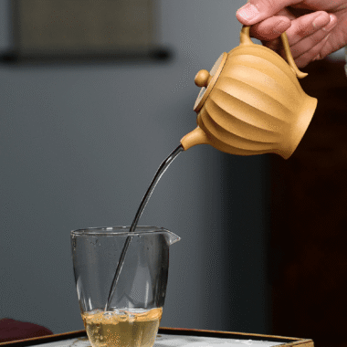 Yixing Zisha Teapot [Ribbed Yuli] (Huangjin Duan Ni – 240ml)