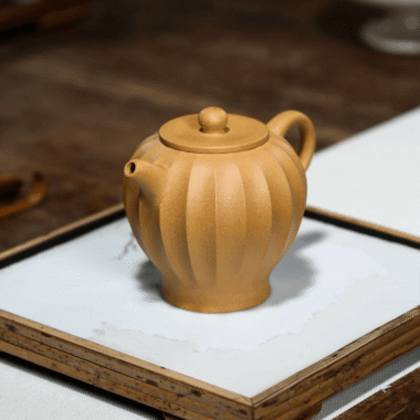 Yixing Zisha Teapot [Ribbed Yuli] (Huangjin Duan Ni – 240ml)
