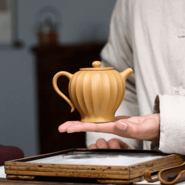 Yixing Zisha Teapot [Ribbed Yuli] (Huangjin Duan Ni – 240ml)