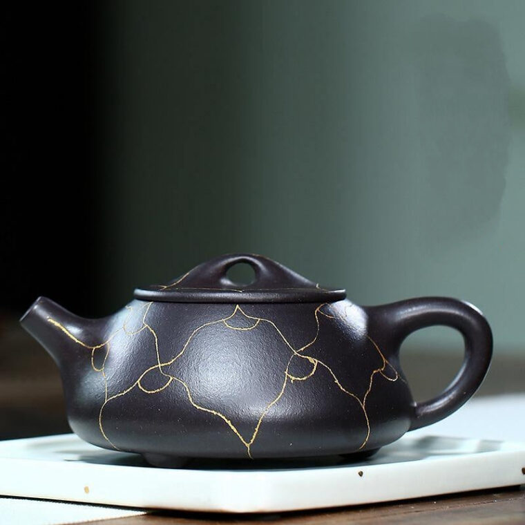 Yixing Zisha Teapot [Ruyi Gold Shi Piao] (Hei Jin Sha – 320ml)