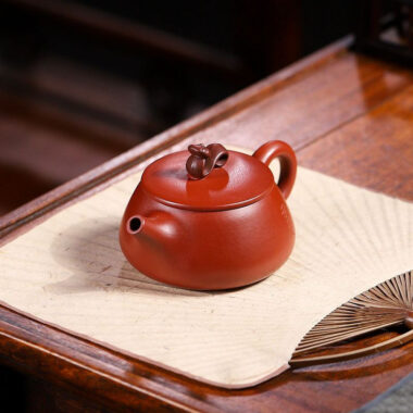 Yixing Zisha Teapot [Ruyi Shi Piao] (Dahongpao – 170ml)