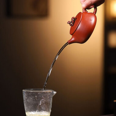 Yixing Zisha Teapot [Ruyi Shi Piao] (Dahongpao – 170ml)