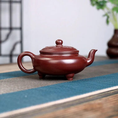 Yixing Zisha Teapot [Ruyi Tripod] (Zi Ni – 280ml)
