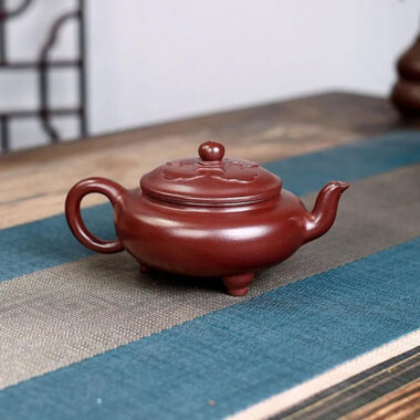 Yixing Zisha Teapot [Ruyi Tripod] (Zi Ni – 280ml)