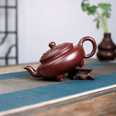 Yixing Zisha Teapot [Ruyi Tripod] (Zi Ni – 280ml)