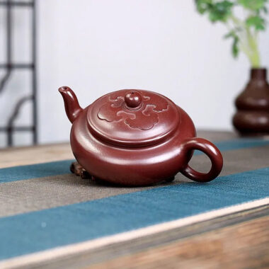 Yixing Zisha Teapot [Ruyi Tripod] (Zi Ni – 280ml)