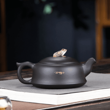 Yixing Zisha Teapot Set [Lotus Pond Moonlight] (Hei Zhu Ni – 260ml)