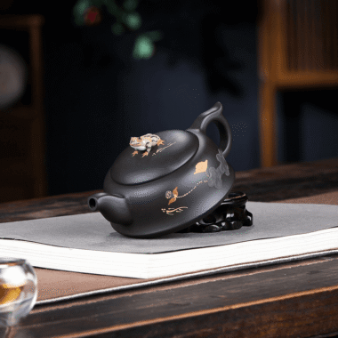 Yixing Zisha Teapot Set [Lotus Pond Moonlight] (Hei Zhu Ni – 260ml)