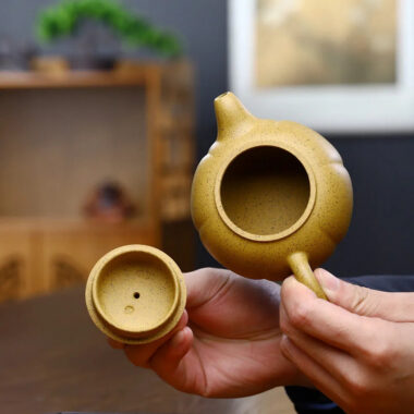 Yixing Zisha Teapot Set [Six Petals Pumpkin Pot] (Zhima Duan Ni – 250ml)