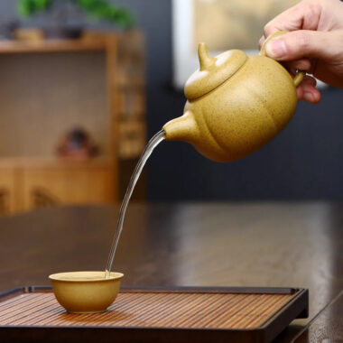 Yixing Zisha Teapot Set [Six Petals Pumpkin Pot] (Zhima Duan Ni – 250ml)