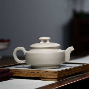 Yixing Zisha Teapot [Shang Xin Qiao] (Bai Duan Ni – 300ml)